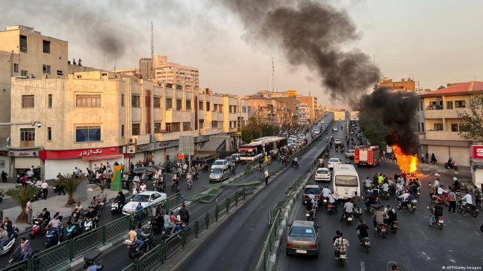 Serbia le spune cetățenilor săi, din Iran, să părăsească țara