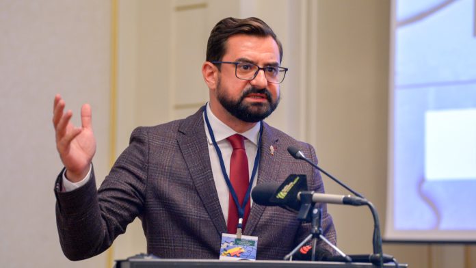 Adrian Chesnoiu, fostul ministru PSD al Agriculturii, condamnat la închisoare cu executare