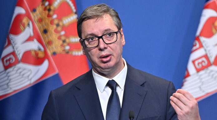 Președintele Serbiei, Aleksandar Vucic, a anunțat că își va da demisia Președintele Serbiei, Aleksandar Vucic, a anunțat că își va da demisia